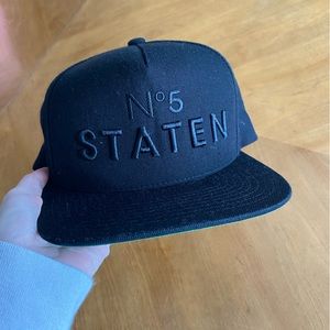 Staten no 5 Blackout SnapBack